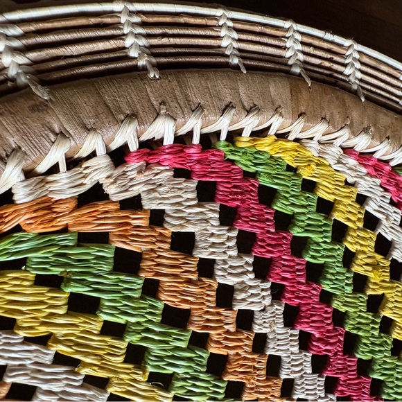 Coastal Hand Woven Basket Seashell Edge Artisan Natural Fibers Wicker Rattan - Picture 5 of 8